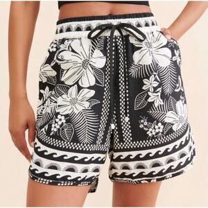FARM Rio Linen Blend Shorts Pull-On Black White Floral XS Resort Tropical Beach